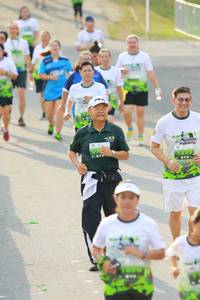 BIB: 1295, 979
                            <button type="button" onclick="openModal(3555636)" class="btn btn-primary btn-sm float-right btn-popup" data-toggle="modal" data-target=".modal-high-quality">
                        <i class="fas fa-shopping-cart"></i> Add to Cart
                    </button>
                                            <button type="button" onclick="isThisMe(3555636, true)" class="btn btn-success btn-sm float-right btn-popup btn-isme hidden" data-toggle="tooltip" data-placement="bottom" title="นี่คือรูปของคุณใช่ไหม คลิกที่นี่เพื่อเอาเข้าอัลบั้ม">
                        <i class="fas fa-plus"></i> Add to album
                    </button>
                    <button type="button" onclick="isThisMe(3555636, false)" class="btn btn-warning btn-sm float-right btn-popup btn-isnotme hidden">
                        <i class="fas fa-ban"></i> Remove from album
                    </button>